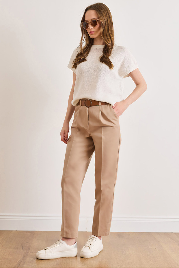 Women's Beige Belt Pack Pocketed Gabardine Carrot Pants Pnt-19000394