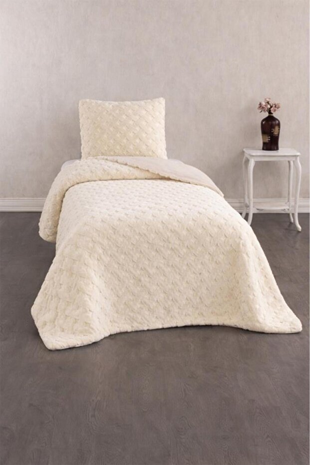 ريش أرنب فيينا مفرد غطاء سرير 180x230 كريمي