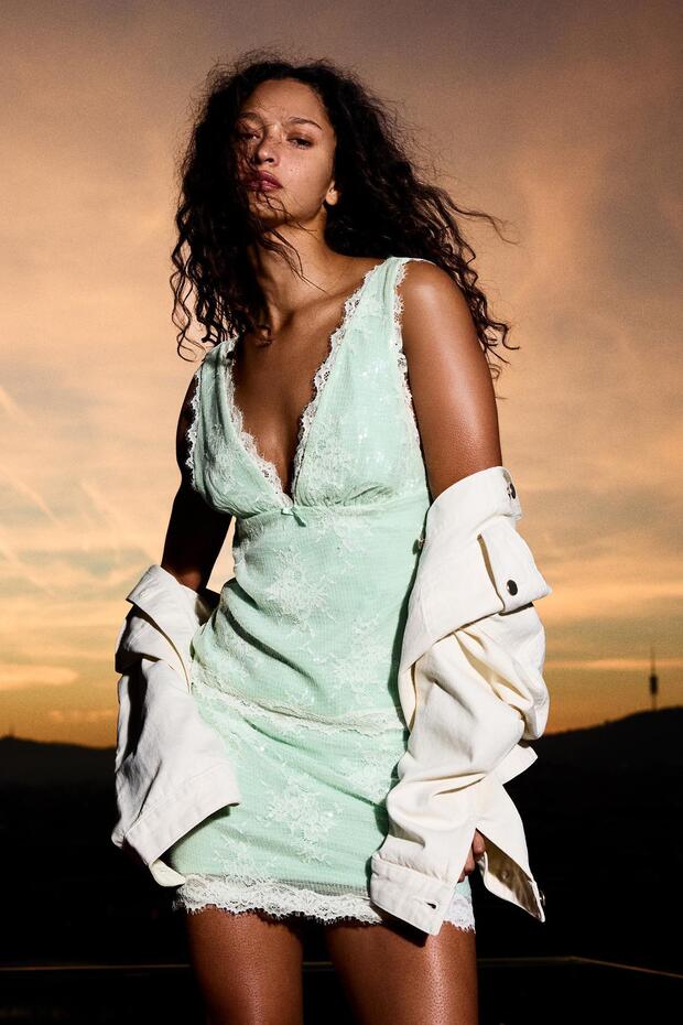 Dantel pullu mini etek - 2