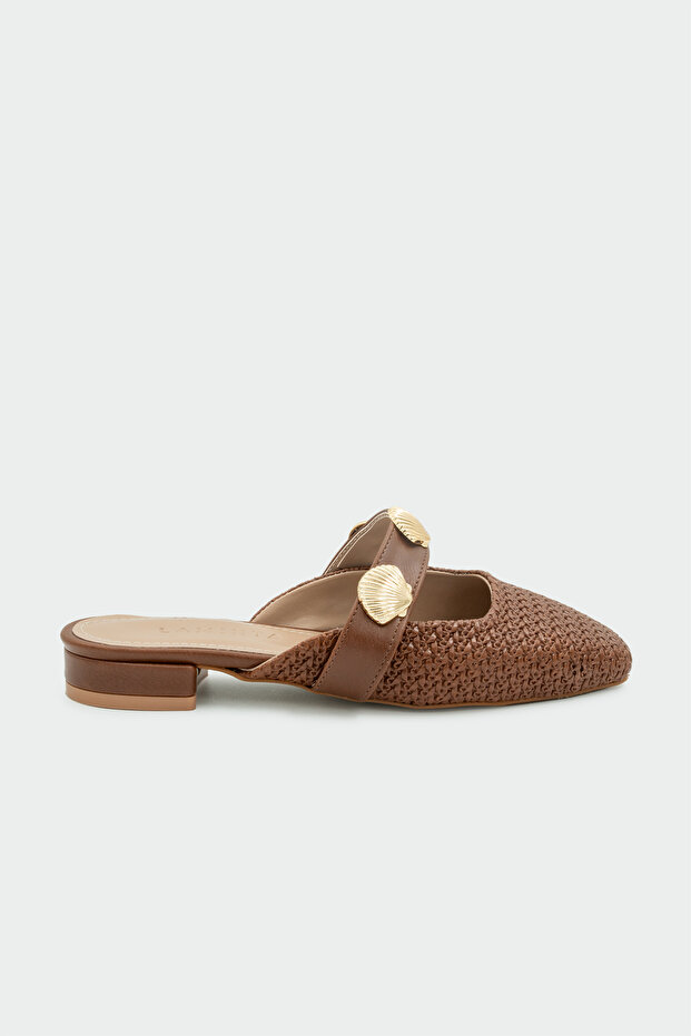 Women's Tan with Flux Gold Accessories Slipper