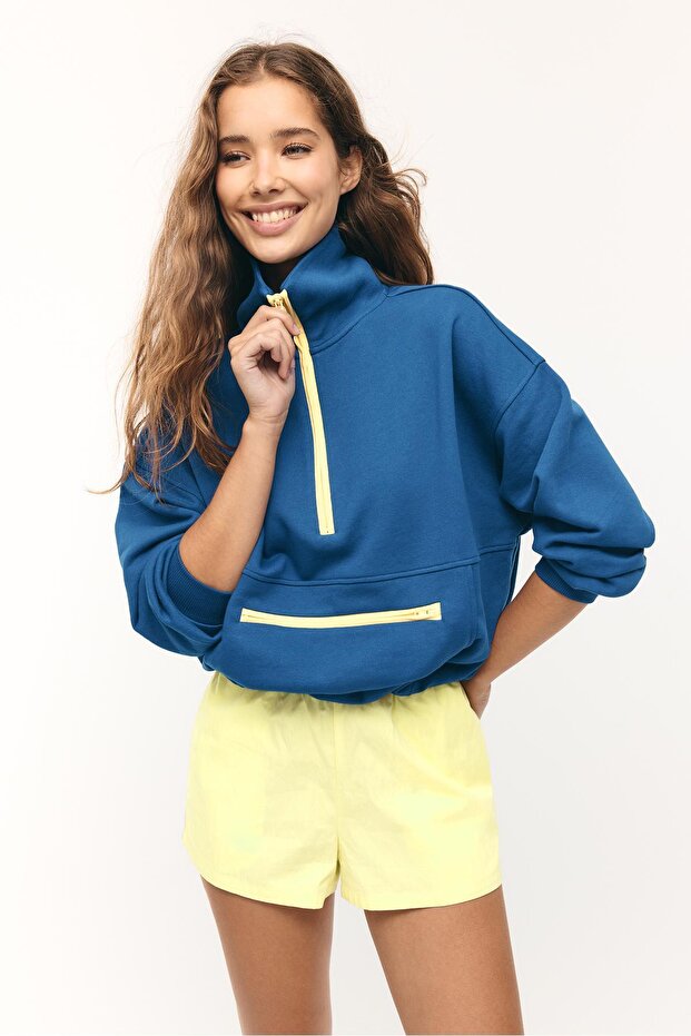 Yan şeritli teknik şort - 3