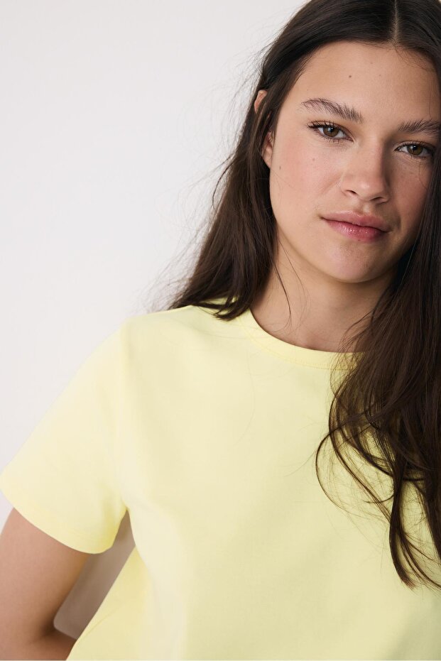 Yumuşak dokunuşlu regular basic tişört - 4