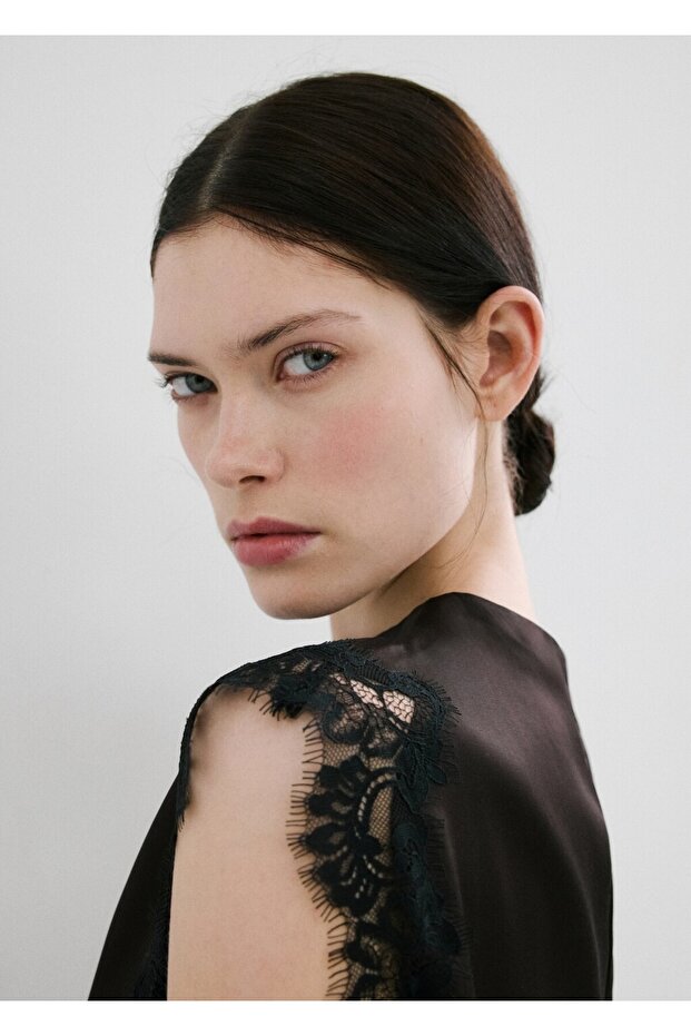 Dantel süslemeli bluz - 6