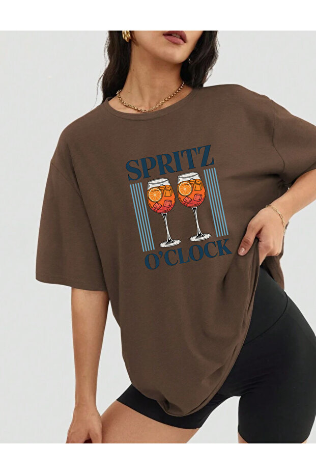 تيشيرت SPRITZ O'CLOCK مطبوع من القطن الممشط برقبة دائرية وأكمام قصيرة مقاس كبير، عبوة من قطن قطع