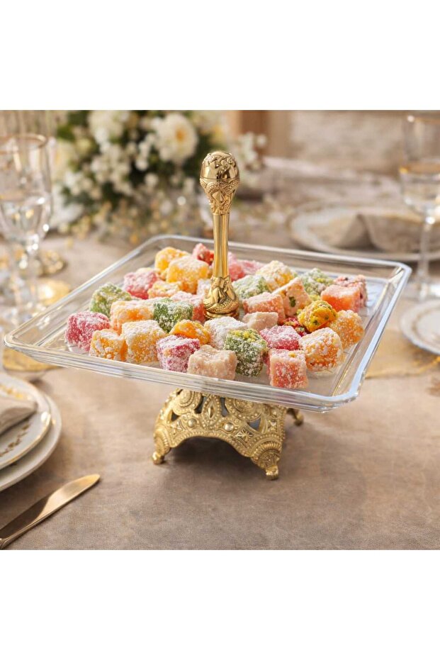 Glass Presentation Plate with Gold Feet – Decorative Cake and Cookie Serving Stand