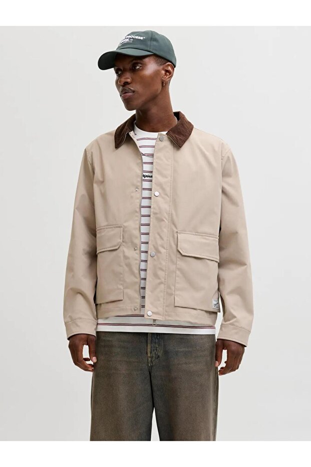 سترة رجالية باللون البيج من Jorcatskills Barn Jacket Sn 12291660-Crockery