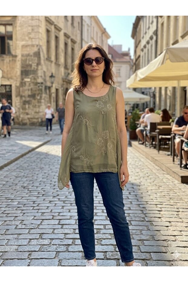Women's Italian Khaki Leaf Embossing D Patterned Sleeveless İ Silk Luz