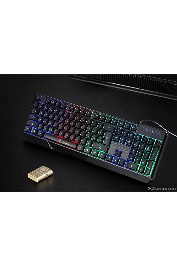 حة مفاتيح سلكية للألعاب K70 USB