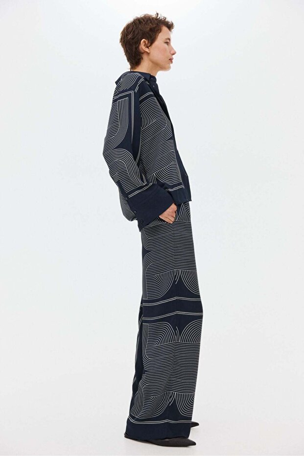 Pull-on trousers