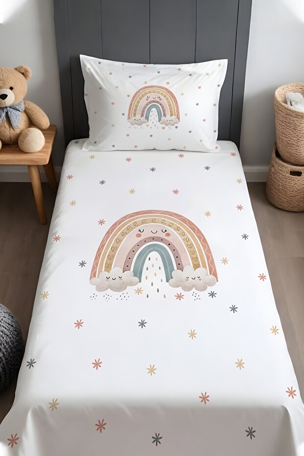 Smiling Rainbow Patterned Bedspread and Pillowcase