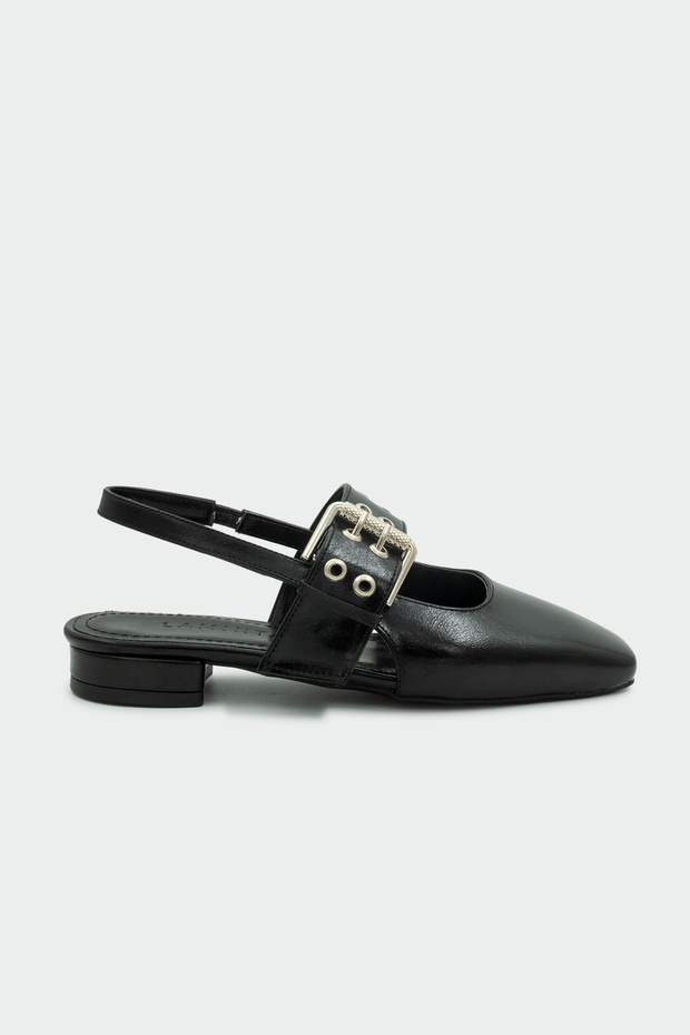 Vogu Buckle Detailed Women's Black Ballerinas