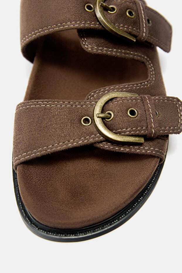 Buckle sandals - 5