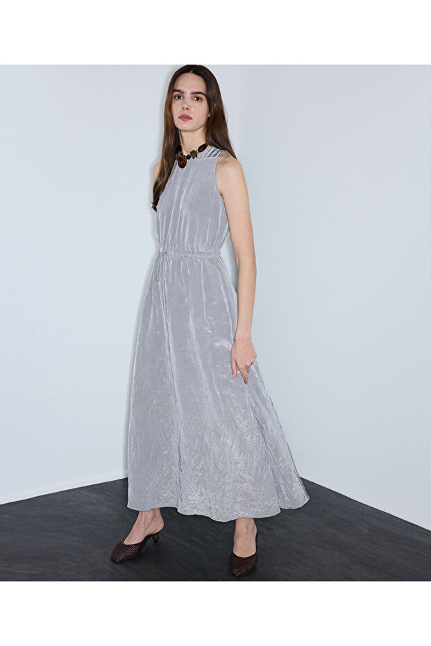 Kırışık efektli midi elbise - 1