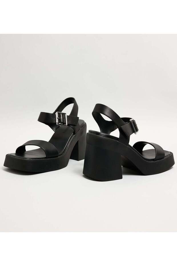 Kandra Solid Mid Heel Sandals - 5