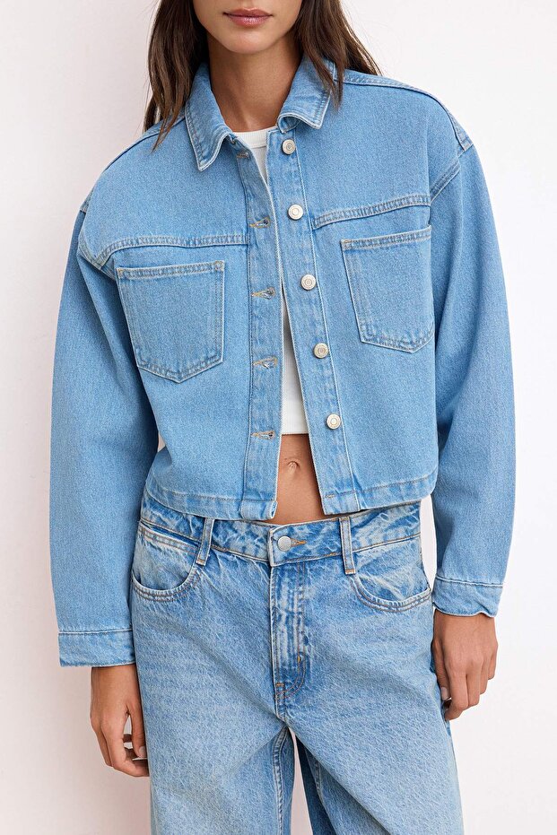 Mavi Crop/Kısa Kalıp Basic %100 Pamuklu Denim Ceket TWOSS26CE00037 - 3