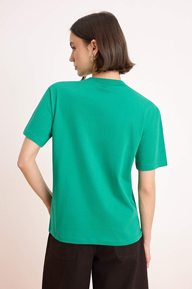 Yeşil %100 Pamuk Basic Regular/Normal Kalıp Dik Yaka Örme T-Shirt TWOAW20TS0096 - 4
