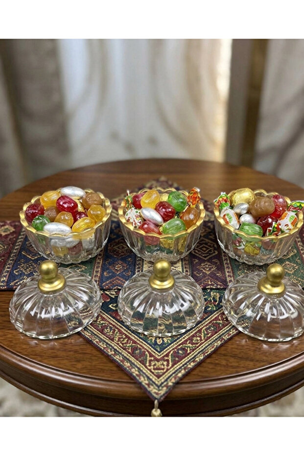 وعاء حلوى زجاجي ذهبي