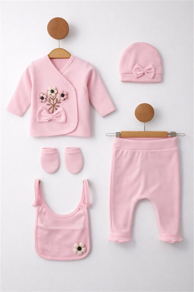 Organic Baby Girl Embossed Patterned 5-Piece Jumpsuit Hospital Release Newborn Outfit Bib