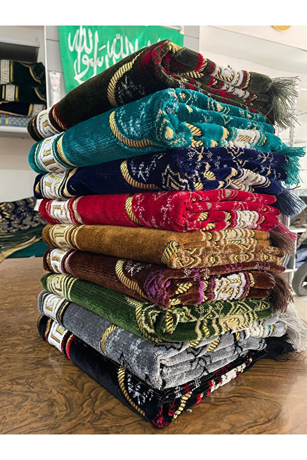 35 Velvet Shiping Prayer Mats Hajj and Umrah Gift