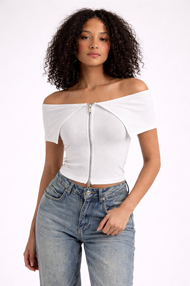 بلوزة قصيرة ذات ياقة مادونا بسحاب عثماني