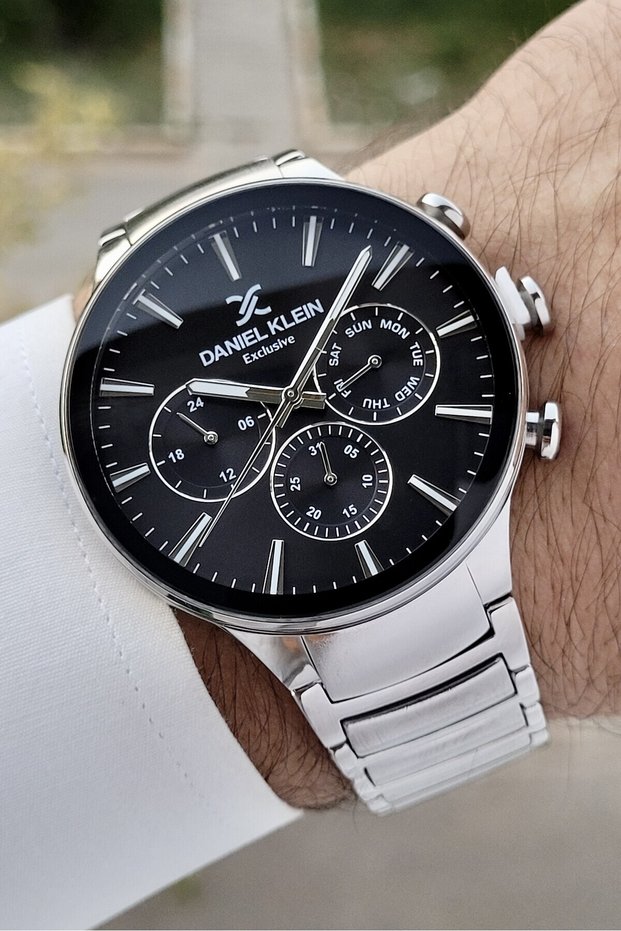 Men's Wristwatch with Black Dial, Silver Strap, Active Inner Displays, and Gift Packaging.