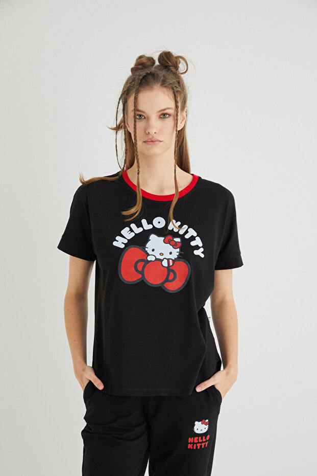 Lisanslı Baskılı Tişört Regular Fit - 4