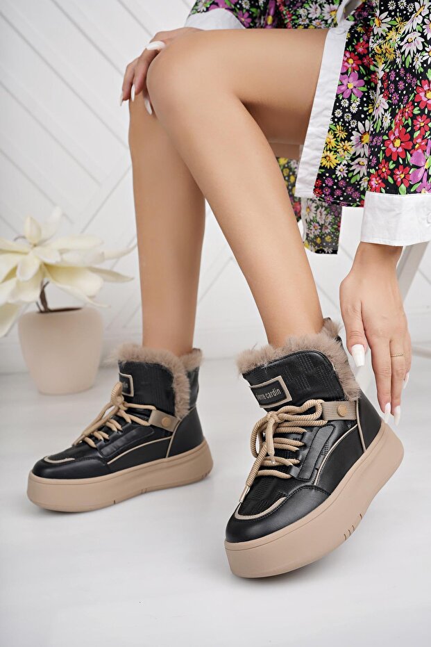 11188 Black Furry Women's Boots