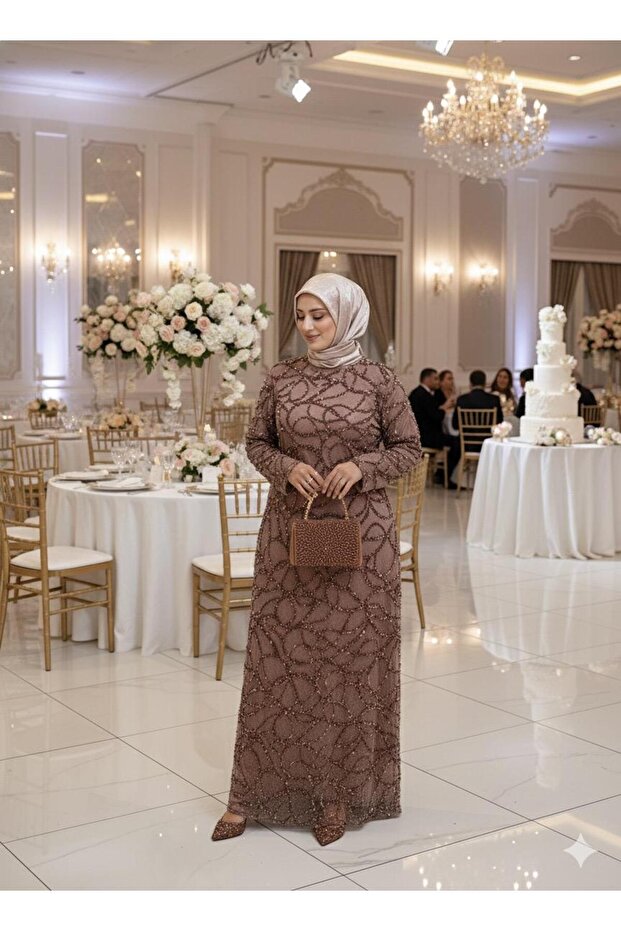 Luxury Evening Dress with Sequins