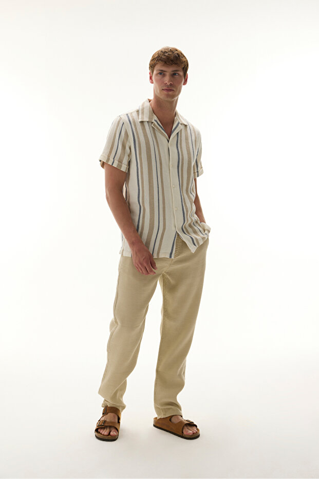 Men's Beige Color Straight Fit Textured Tie-Waist Trousers