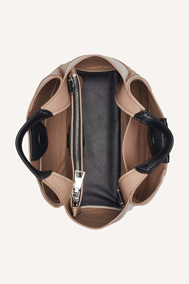 حقيبة ويلا الصغيرة - 5