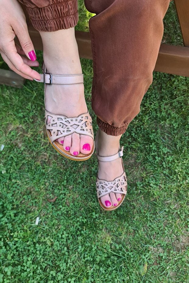 Edremit- Powder Laser Genuine Leather Sandals