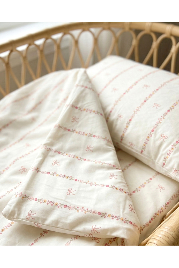 Bow Line Baby Bedding Set - 1