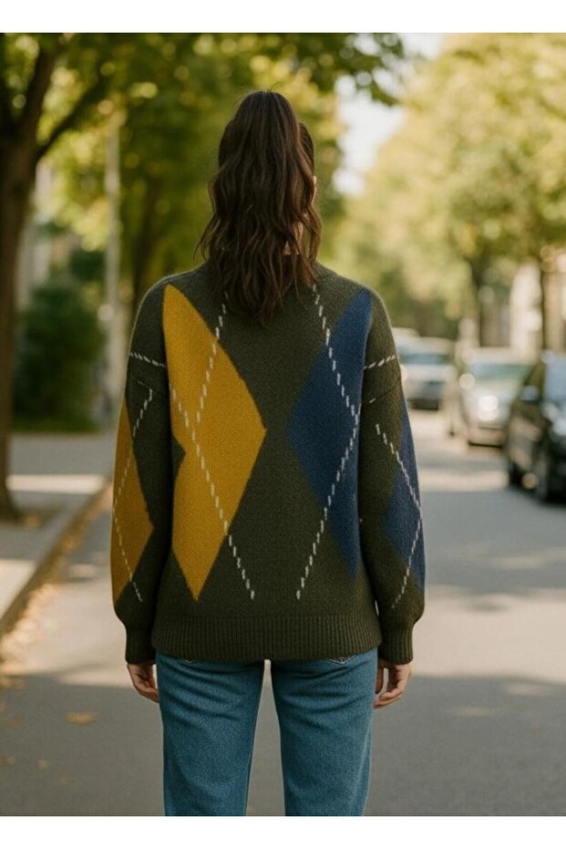 سترة سميكة ناعمة بنمط بقلاوة وياقة دائرية - 6