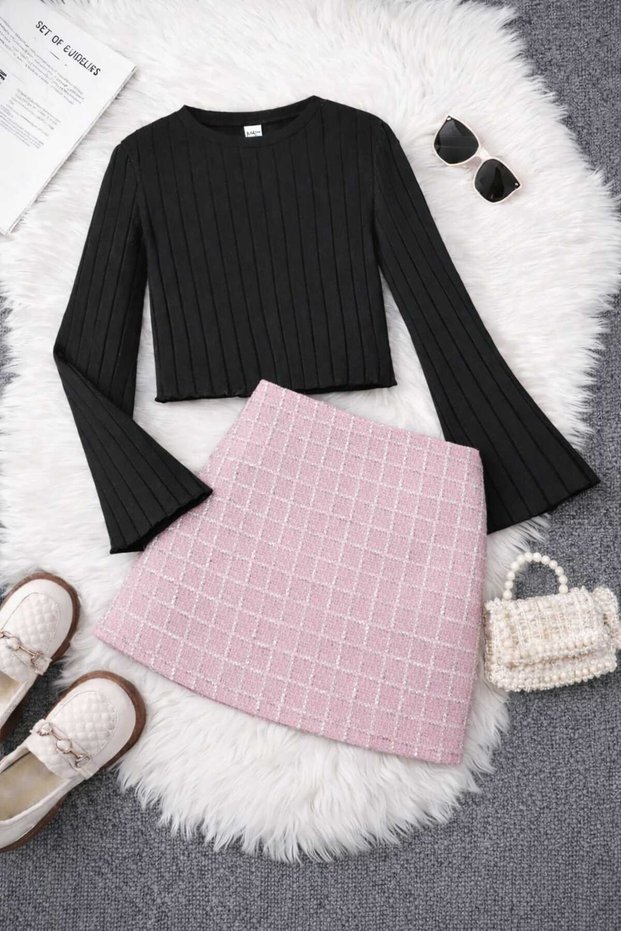 Girl's Plaid Fabric Crop Holiday Travel Stylish Suit, Slim Fit, Can Be Ordered One Size Larger.