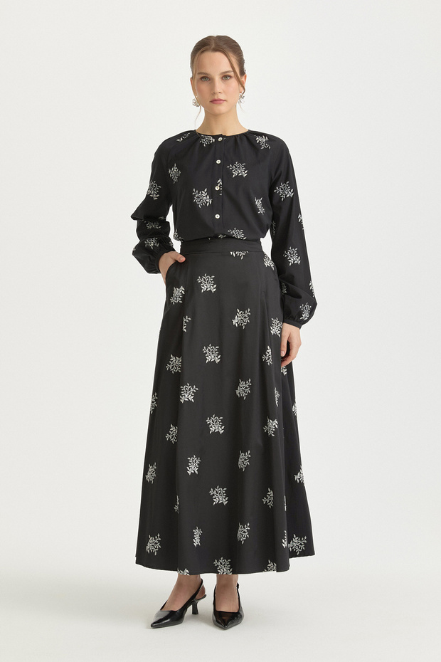 Embroidered Cotton Skirt Black