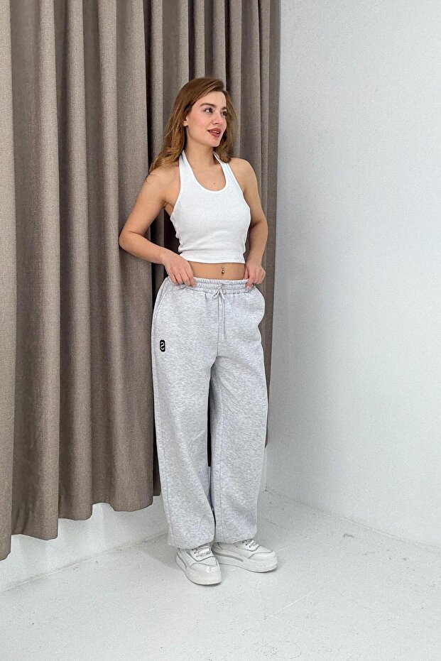 Women's elastic waist Drapey legged sweatpants grey