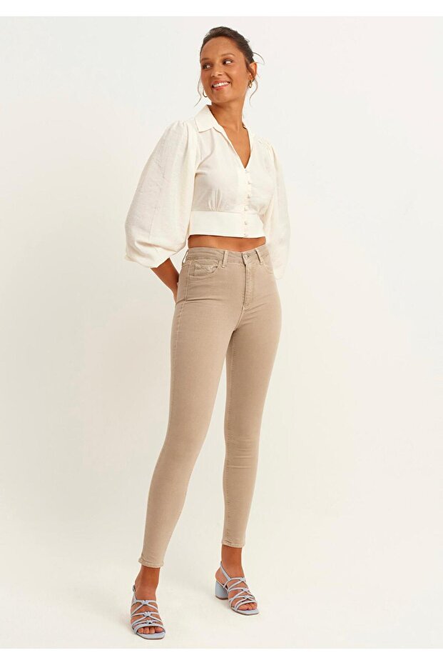 Women's New Season Recovery Lycra Beige Tight-Legged Jeans