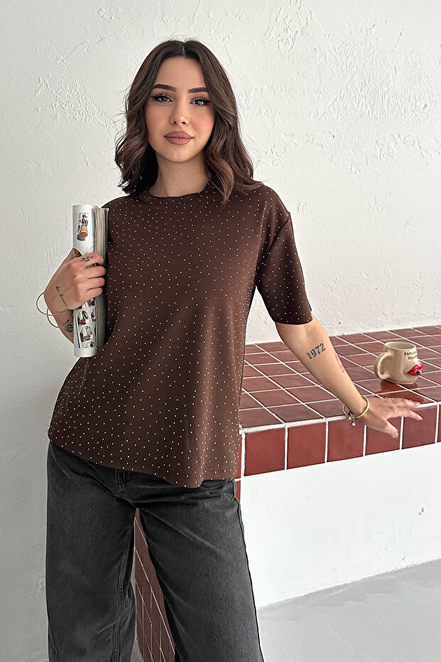 Taş Detaylı Basic Tişört – Minimal Dot - 2