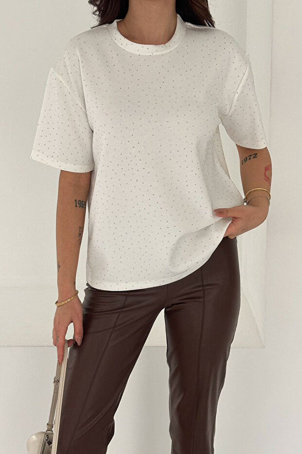 Taş Detaylı Basic Tişört – Minimal Dot - 2