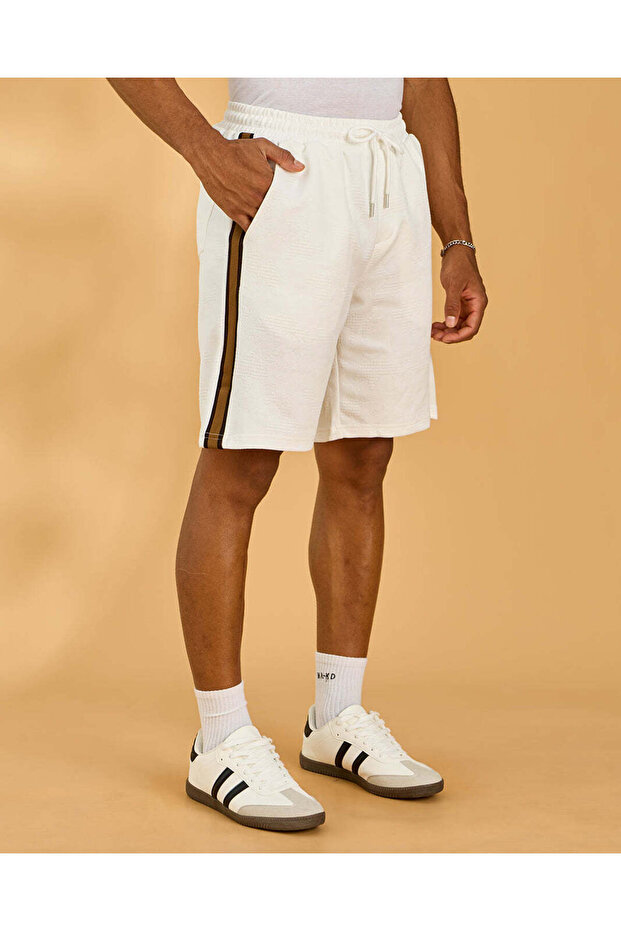 Men White Cargo Shorts