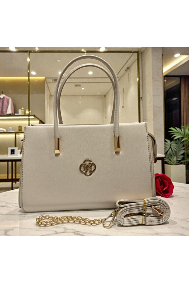 Women's Black Handbag with Shoulder Bag Gold Accessories, Stylish Classic for Daily & Office Use Bag Si