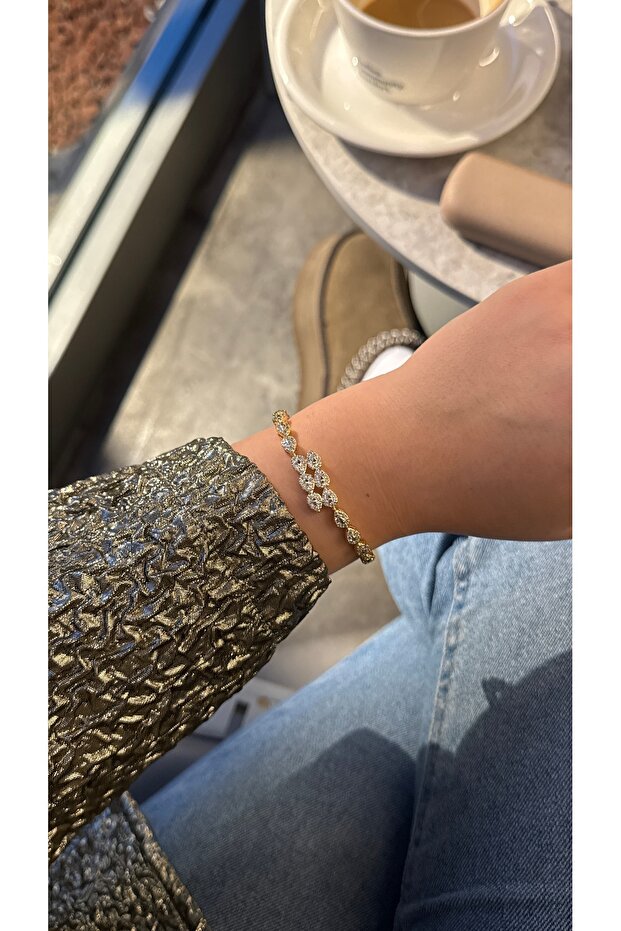 سوار ذهبي بنمط قطرات مرصع بالأحجار الكريمة بصفين - 1