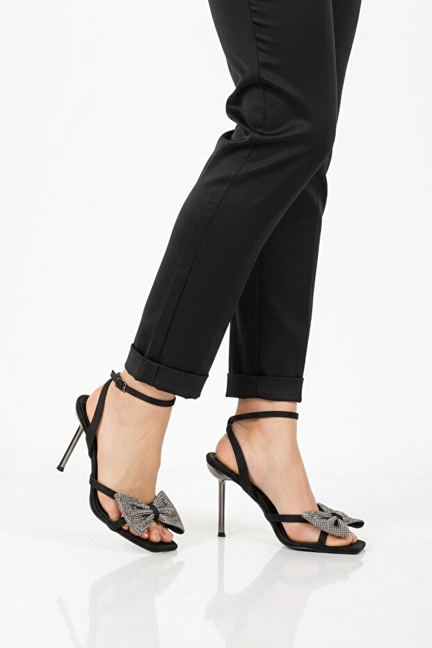 Black women's evening shoes