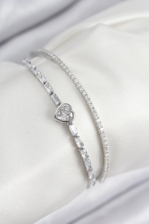 Brass Zircon Stone Heart Model Silver Color Women's Bracelet