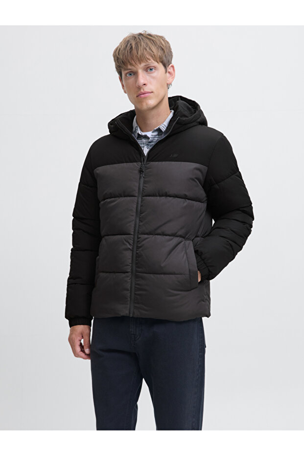Grey Solid Puffer Jacket with Hood - 3