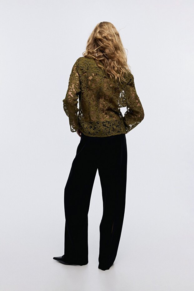 V Yakalı Dantel Bluz - 5