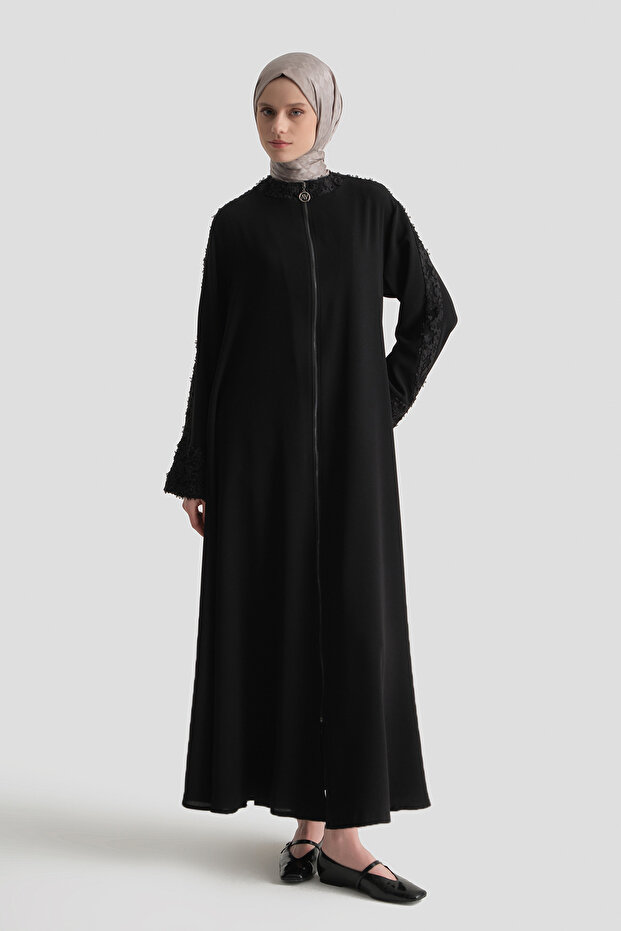 İşlemeli Ferace Siyah - 3