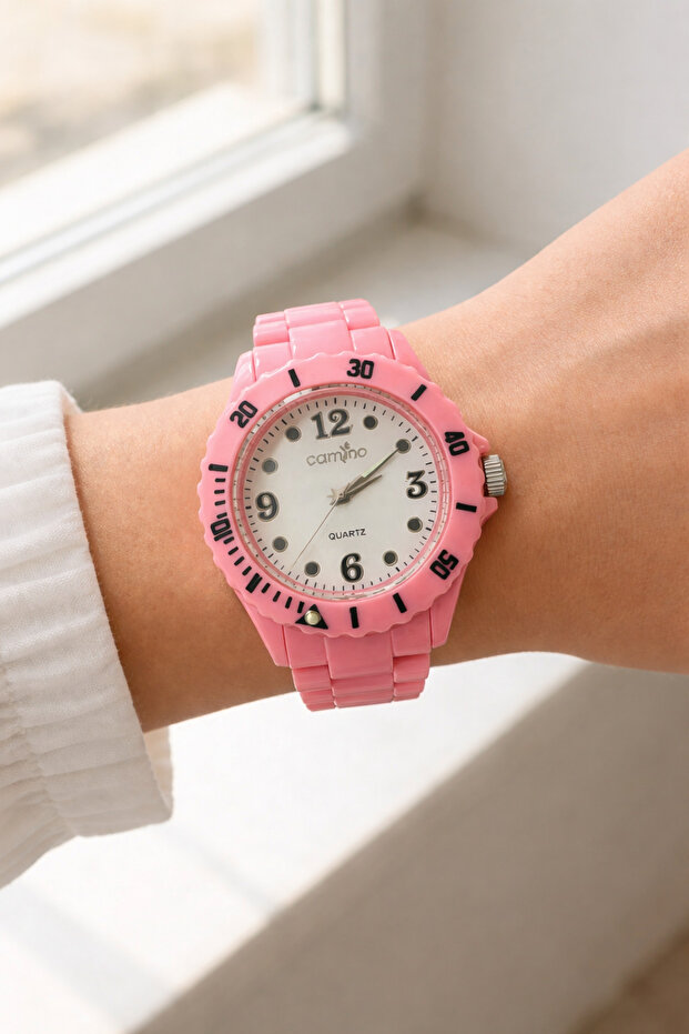 Pink Women's Wristwatch Quartz Movement Casual Stylish Design