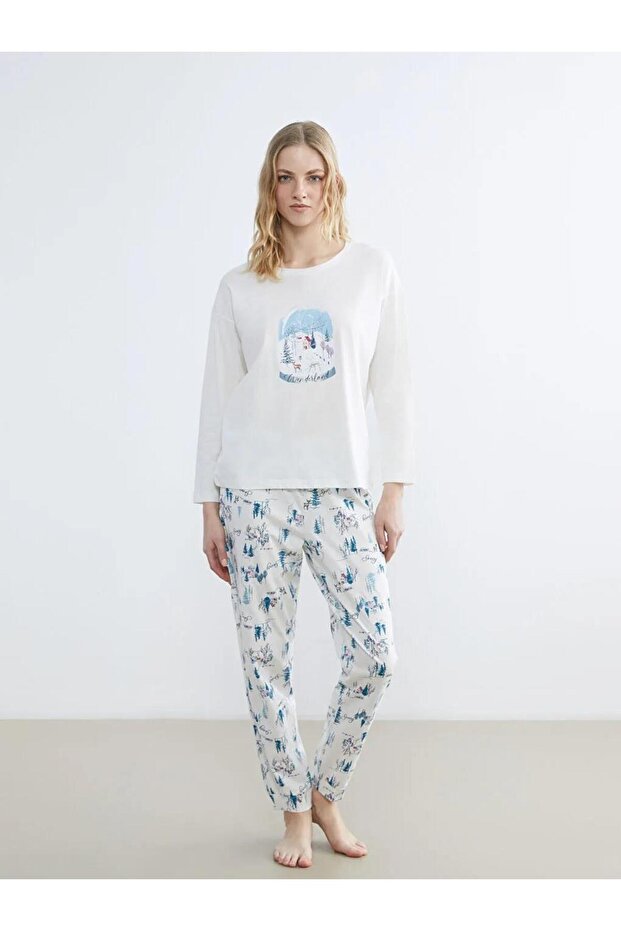 Ecru Crew Neck Christmas Themed Women's Pajama Set (S6)