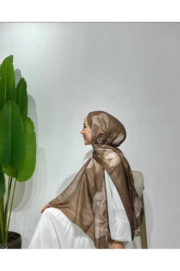Cotton Soft Non-Slip Shawls with Flower Details Suitable for Use in All Four Seasons